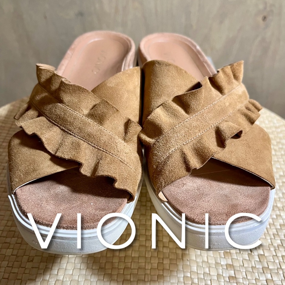 Vionic Azalea Caramel Suede Ruffle Slide Orthopedic Support Comfort Sandal 7.5